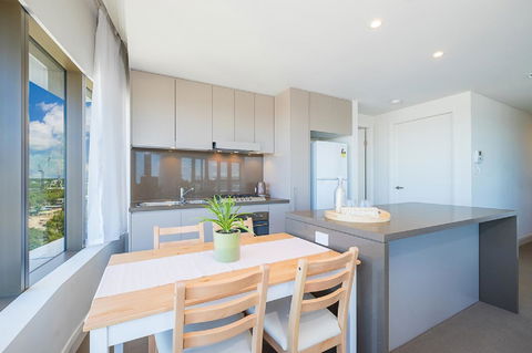 Australian Tower Stay - Accommodation Whitsundays 4