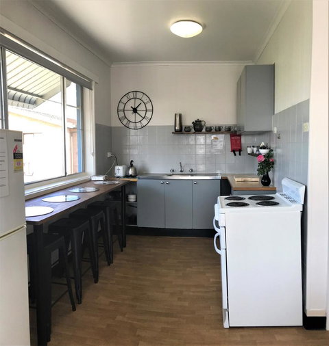 Kon Tiki Apartments - Accommodation Whitsundays 7