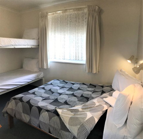 Kon Tiki Apartments - Accommodation Whitsundays 6