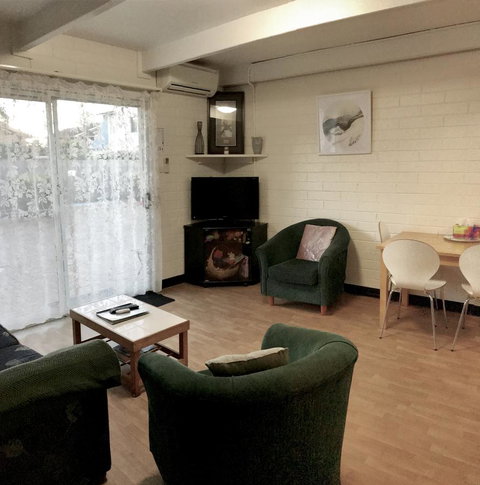 Kon Tiki Apartments - Accommodation Whitsundays 11