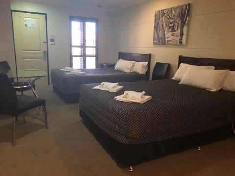 Balranald Club Motel - Accommodation Whitsundays 0