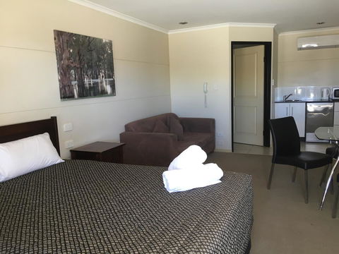 Balranald Club Motel - Accommodation Whitsundays 3