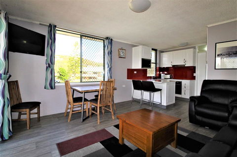 Beachfront 3, 25 Willow Street - Accommodation Whitsundays 1