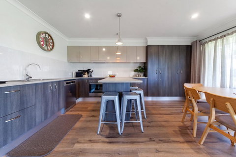 Horizons Retreat & Golf, Villa 133 - Accommodation Whitsundays 6