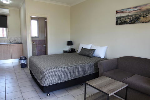 Tumut Apartments - Accommodation Whitsundays 9