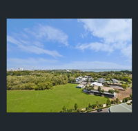 Nomikis'On The Avenue - Accommodation Whitsundays