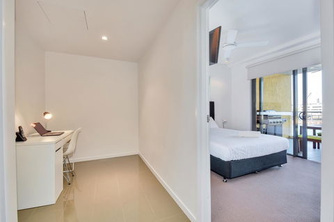 Astra Apartments Darwin - Accommodation Whitsundays 7