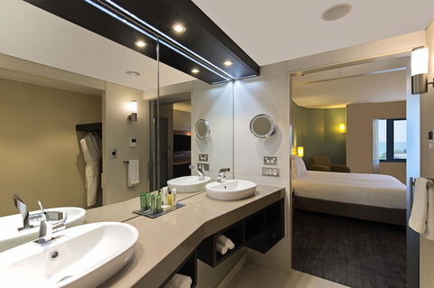 Hilton Darwin - Accommodation Whitsundays 15