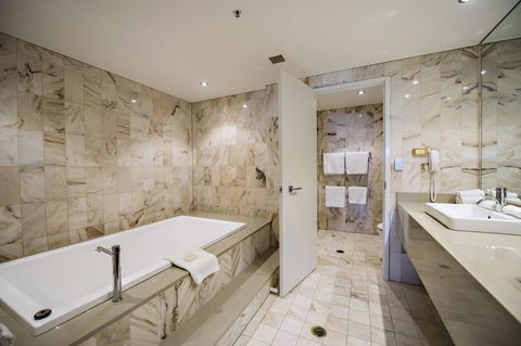 Hilton Darwin - Accommodation Whitsundays 35
