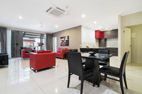 Elsey On Parap - Accommodation Whitsundays 19