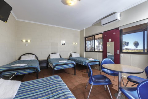 Discovery Resorts - Kings Canyon - Accommodation Whitsundays 19