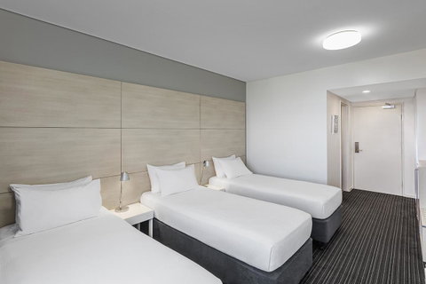 Vibe Hotel Darwin Waterfront - Accommodation Whitsundays 18
