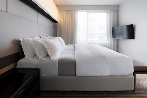 Hotel Realm - Accommodation Whitsundays 11