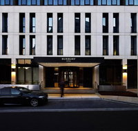 Burbury Hotel - Accommodation Whitsundays