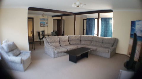 Boondilla House - The Entrance, NSW - Accommodation Whitsundays 1