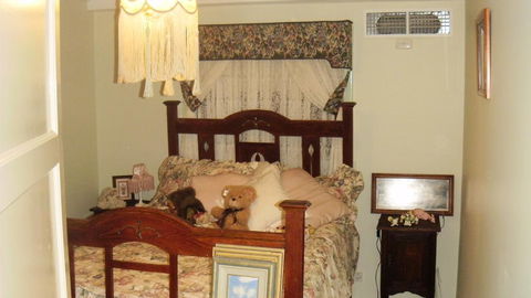 Boulder Lodge - Accommodation Whitsundays 2