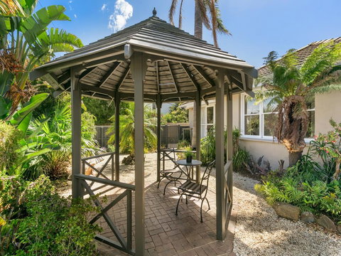 Boutique Stays - Sandy Breeze 1 - Accommodation Whitsundays 0