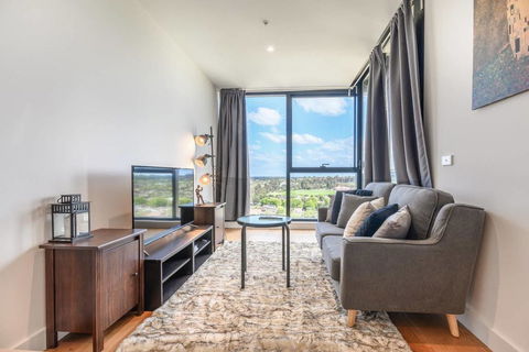 Box Hill 1 Bedroom Apartment With Ultimate View - Accommodation Whitsundays 0