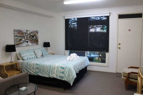 Box Hill Studio 3 At Canterbury Gardens - Accommodation Whitsundays 0