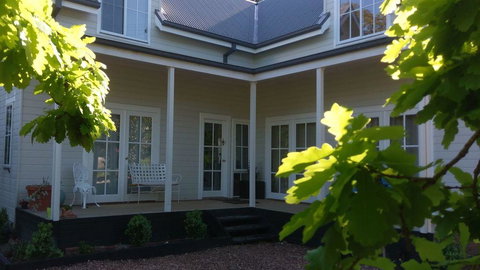 Bradshaw House - Accommodation Whitsundays 0