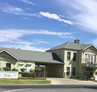 Bridges on Meninya Motel  Apartments - Accommodation Whitsundays