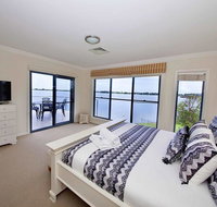 Brookwater- Waterfront on Lake Mulwala - Accommodation Whitsundays