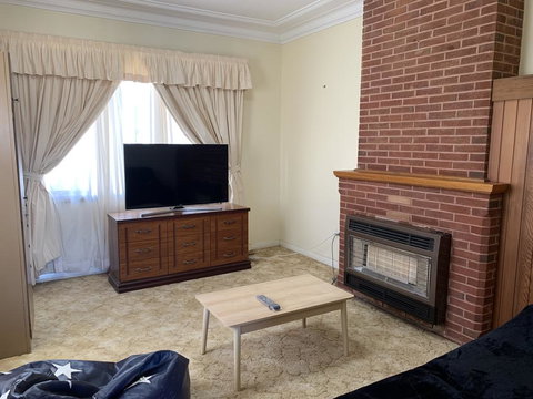 Budget In Goulburn - Accommodation Whitsundays 0