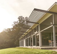 Bundaleer - Architect designed stunning views - Accommodation Whitsundays
