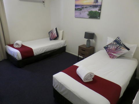 Burke & Wills Mt Isa - Accommodation Whitsundays 2