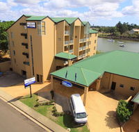Burnett Riverside Hotel - Accommodation Whitsundays