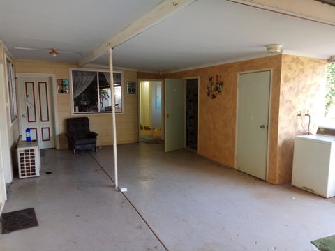 Burt St Gardens - Accommodation Whitsundays 2