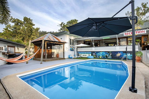 Bush Village Holiday Cabins - Accommodation Whitsundays 0