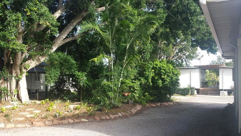 Bushchooks Travellers Village - Accommodation Whitsundays 2