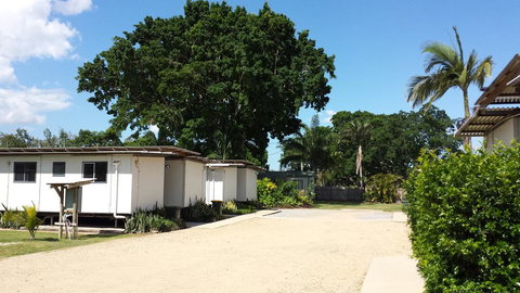 Bushchooks Travellers Village - Accommodation Whitsundays 3