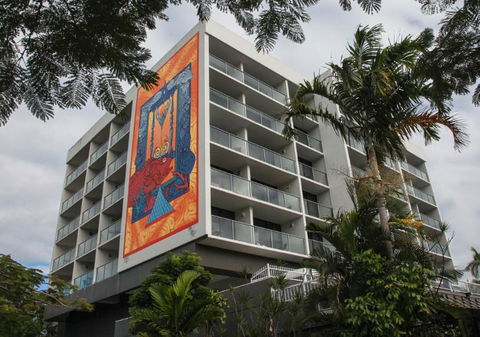 Cairns Plaza Hotel - Accommodation Whitsundays 1