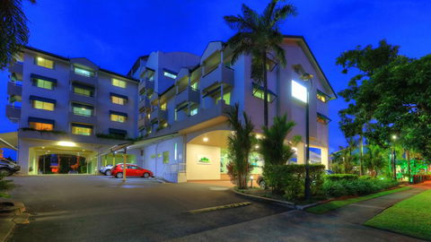 Cairns Sheridan Hotel - Accommodation Whitsundays 1