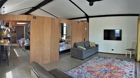 Callaway House Guest Stay - Accommodation Whitsundays 1