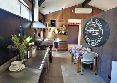 Callaway House Guest Stay - Accommodation Whitsundays 3