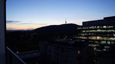 Canberra CBD Metropolitan - Accommodation Whitsundays 2