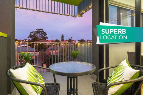 Canopy @ 44-Minutes From The CBD, Train And Cafes - Wifi - Nespresso - Amenities - Accommodation Whitsundays 0