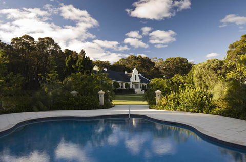Cape Lodge - Accommodation Whitsundays 1