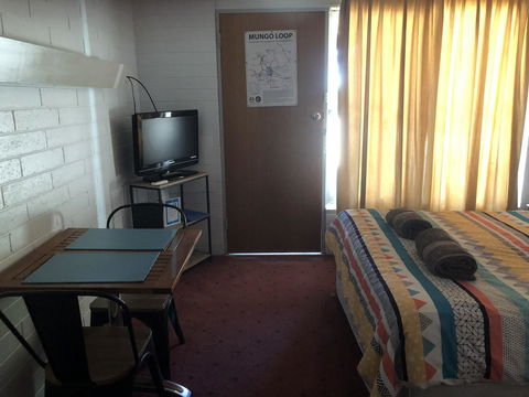 Capri Motel - Accommodation Whitsundays 3