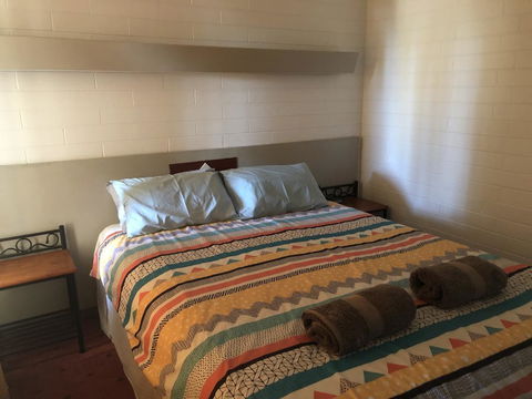 Capri Motel - Accommodation Whitsundays 1