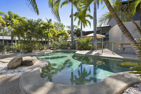 Capricorn Motel & Conference Centre - Accommodation Whitsundays 0