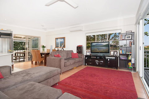 Carolyn's Beach House - Accommodation Whitsundays 3