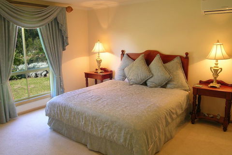 Carolynnes Cottages - Accommodation Whitsundays 1