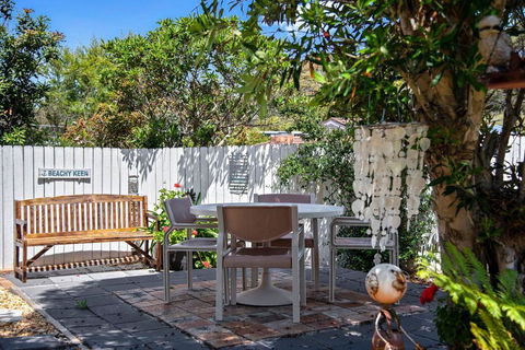 Carroll Ave 85 Mollymook - Accommodation Whitsundays 2