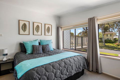 Carroll Ave 85 Mollymook - Accommodation Whitsundays 3