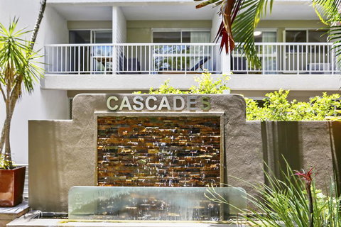 Cascades - Accommodation Whitsundays 1