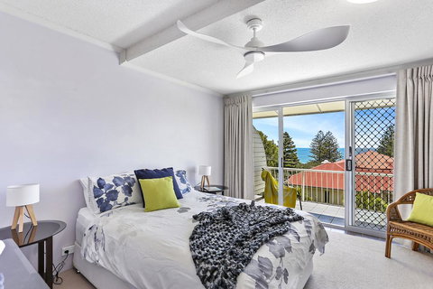 Cascades - Accommodation Whitsundays 2